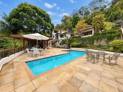 Casa de Condomínio com 4 Quartos à venda, 404m² no Pedro do Rio, Petrópolis