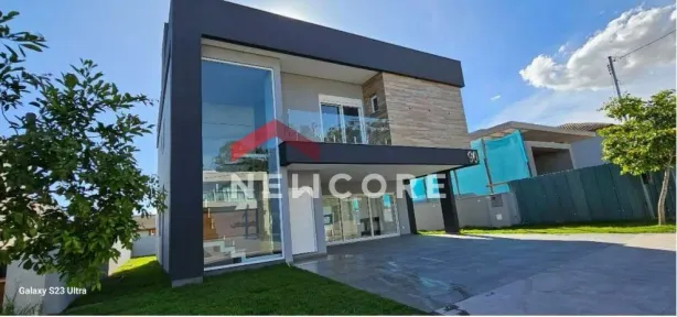 Casa de Condomínio com 4 Quartos à venda, 300m² no Vila Nova, Porto Alegre