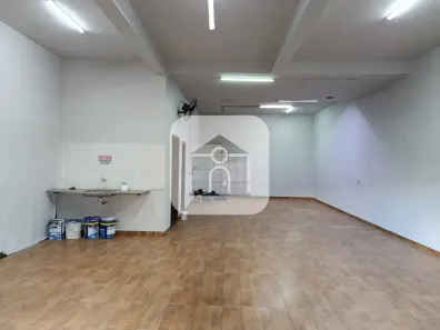 Ponto Comercial para alugar, 140m² no Presidente Roosevelt, Uberlândia