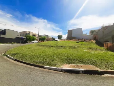 Lote/Terreno à venda, 300m² no Parque Esplanada, Votorantim