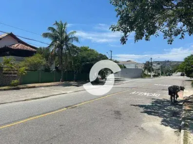 Lote/Terreno à venda, 325m² no Camboinhas, Niterói