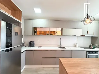Apartamento com 2 Quartos à venda, 102m² no Centro, Florianópolis