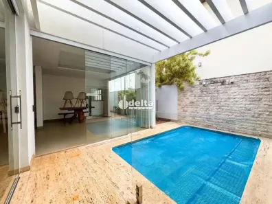 Casa de Condomínio com 3 Quartos à venda, 210m² no Nova Uberlândia, Uberlândia