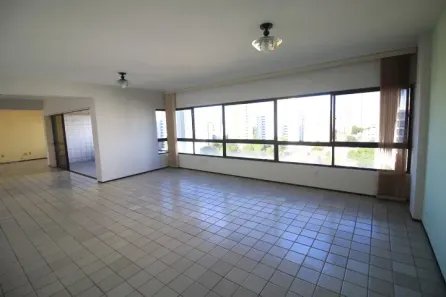Apartamento com 4 Quartos à venda, 243m² no Casa Forte, Recife