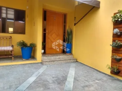 Casa com 3 Quartos à venda, 215m² no Parque Peruche, São Paulo