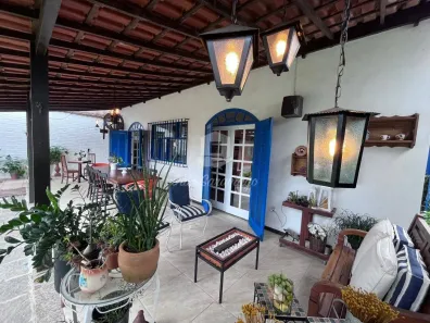 Casa com 3 Quartos à venda, 225m² no Maria Paula, São Gonçalo