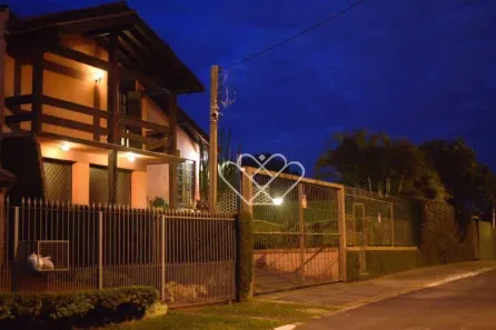 Casa com 6 Quartos para alugar, 519m² no Centro, Gravataí