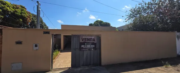 Casa com 3 Quartos à venda, 174m² no Setor Garavelo, Goiânia