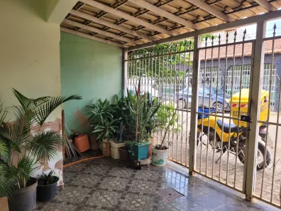 Casa com 3 Quartos à venda, 200m² no Setor Residencial Leste, Brasília