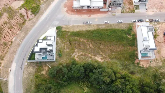 Lote/Terreno à venda, 250m² no Gramadão, Jundiaí
