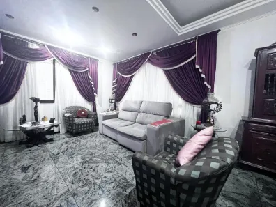 Sobrado com 4 Quartos à venda, 166m² no Embaré, Santos