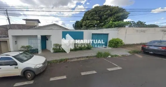 Casa com 5 Quartos à venda, 212m² no Osvaldo Rezende, Uberlândia