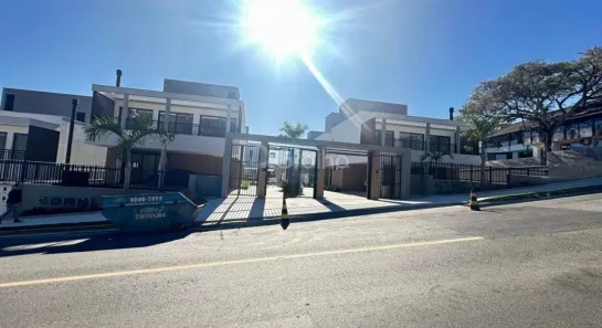 Casa com 4 Quartos à venda, 273m² no Cacupé, Florianópolis