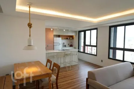 Apartamento com 2 Quartos à venda, 75m² no Independência, Porto Alegre