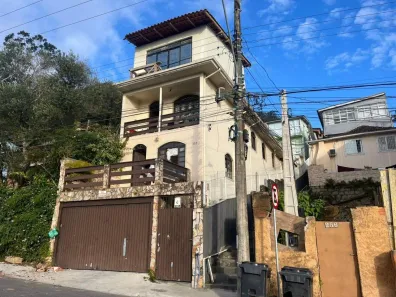 Casa com 7 Quartos à venda, 320m² no Centro, Florianópolis