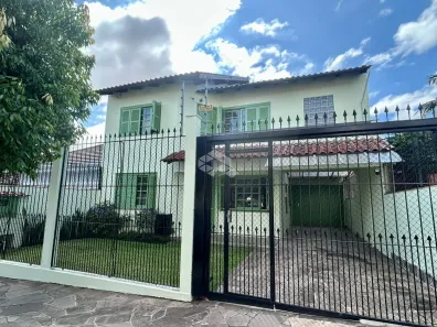 Casa com 3 Quartos à venda, 224m² no Vila Ipiranga, Porto Alegre