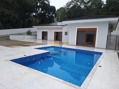 Fazenda/Sítio com 3 Quartos à venda, 420m² no Canjicas, Arujá