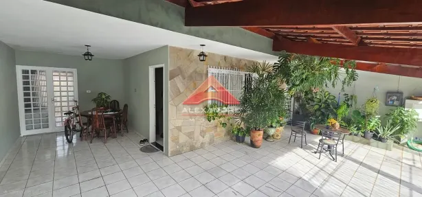 Casa com 3 Quartos à venda, 147m² no Jardim Ismênia, São José dos Campos