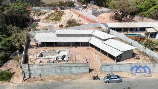 Fazenda/Sítio com 4 Quartos à venda, 1000m² no , Mairinque