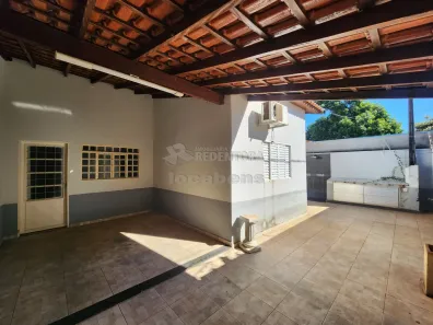 Casa com 3 Quartos para alugar, 170m² no Centro (Engenheiro Schmitt), São José do Rio Preto