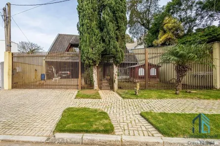 Casa com 3 Quartos à venda, 250m² no São Braz, Curitiba
