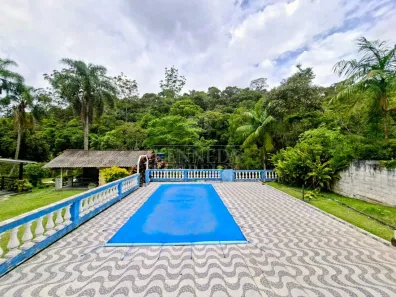 Fazenda/Sítio com 4 Quartos à venda, 8000m² no Centro, Juquitiba