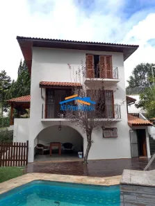 Sobrado com 5 Quartos para alugar, 380m² no Granja Viana, Cotia
