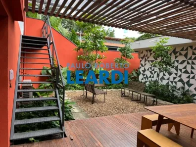Casa com 10 Quartos à venda, 466m² no Alto de Pinheiros, São Paulo