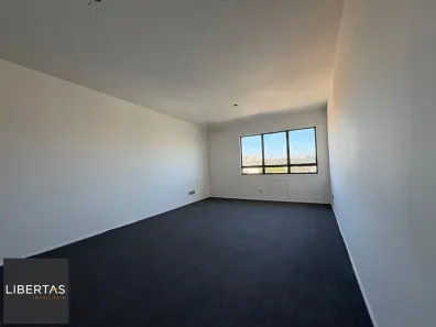 Sala Comercial com 1 Quarto à venda, 36m² no Passo da Areia, Porto Alegre