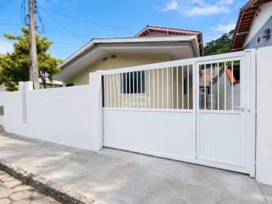 Casa com 2 Quartos para alugar, 65m² no Valparaiso, Blumenau