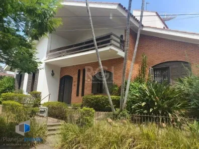 Casa com 6 Quartos para alugar, 550m² no Chácara das Pedras, Porto Alegre