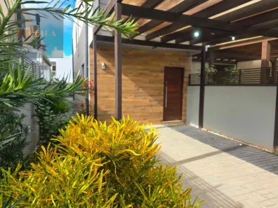 Casa com 3 Quartos à venda, 118m² no Campeche, Florianópolis