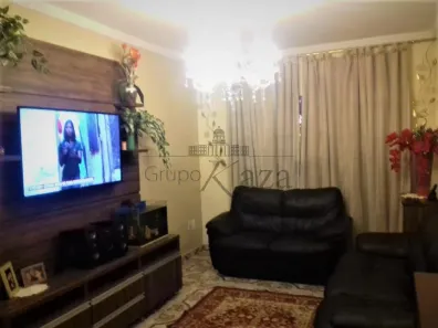 Sobrado com 3 Quartos à venda, 312m² no Cidade Morumbi, São José dos Campos