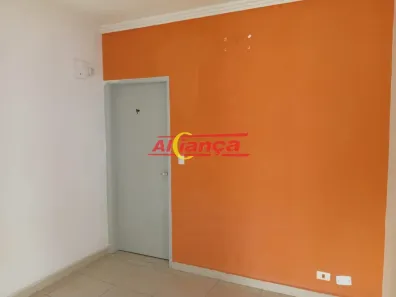 Imóvel Comercial para alugar, 200m² no Jardim Madeirense, Guarulhos