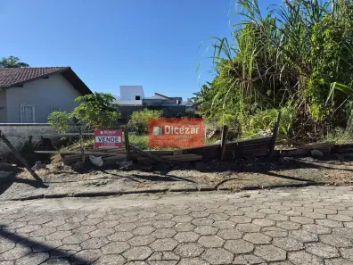 Lote/Terreno à venda, 300m² no Centro, Penha