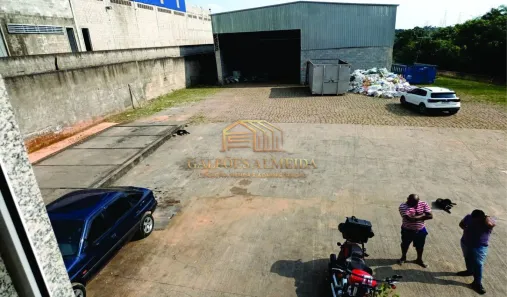 Galpão/Depósito/Armazém para alugar, 700m² no Veraneio Maracanã, Itaquaquecetuba