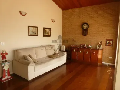 Casa de Condomínio com 3 Quartos à venda, 255m² no Vila Zezé, Jacareí