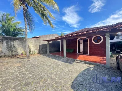Casa com 4 Quartos à venda, 220m² no Santa Mônica, Guarapari