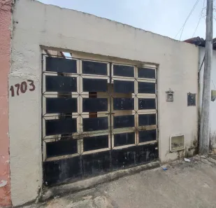 Casa com 1 Quarto para alugar, 50m² no João XXIII, Fortaleza
