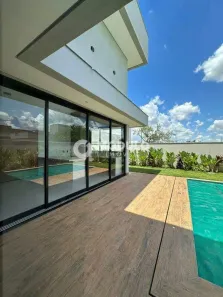 Casa de Condomínio com 3 Quartos à venda, 300m² no Laranjeiras, Uberlândia