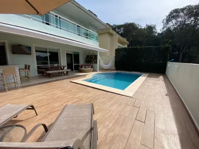 Casa de Condomínio com 3 Quartos à venda, 255m² no Chácara das Candeias, Carapicuíba