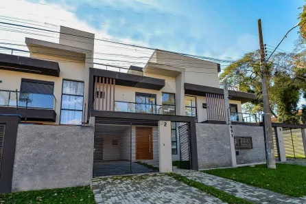 Sobrado com 3 Quartos à venda, 235m² no Água Verde, Curitiba