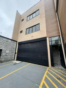 Sala Comercial para alugar, 300m² no Jardim Pilar, Mauá