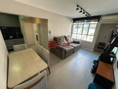 Apartamento com 2 Quartos à venda, 57m² no Capoeiras, Florianópolis