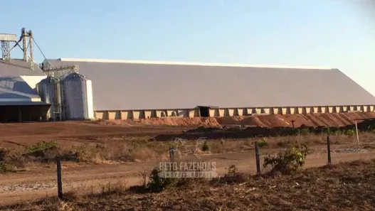 Fazenda/Sítio à venda, 390000000m² no , Confresa
