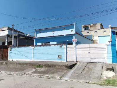 Casa com 2 Quartos para alugar, 60m² no Amendoeira, São Gonçalo