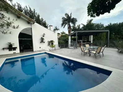 Casa com 3 Quartos à venda, 370m² no Jardim Leonor, São Paulo