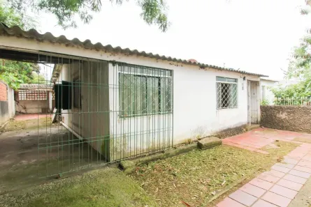 Casa com 3 Quartos à venda, 100m² no Guajuviras, Canoas