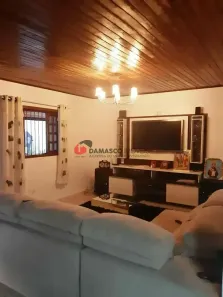 Fazenda/Sítio com 4 Quartos à venda, 400m² no Horto F Dois, Mairinque