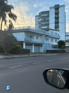 Casa com 4 Quartos à venda, 241m² no Vila Ipiranga, Porto Alegre